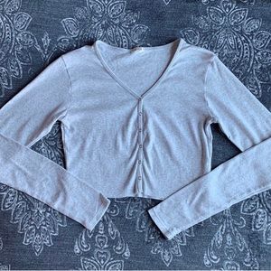 Brandy Melville grey snap front long sleeve🤍